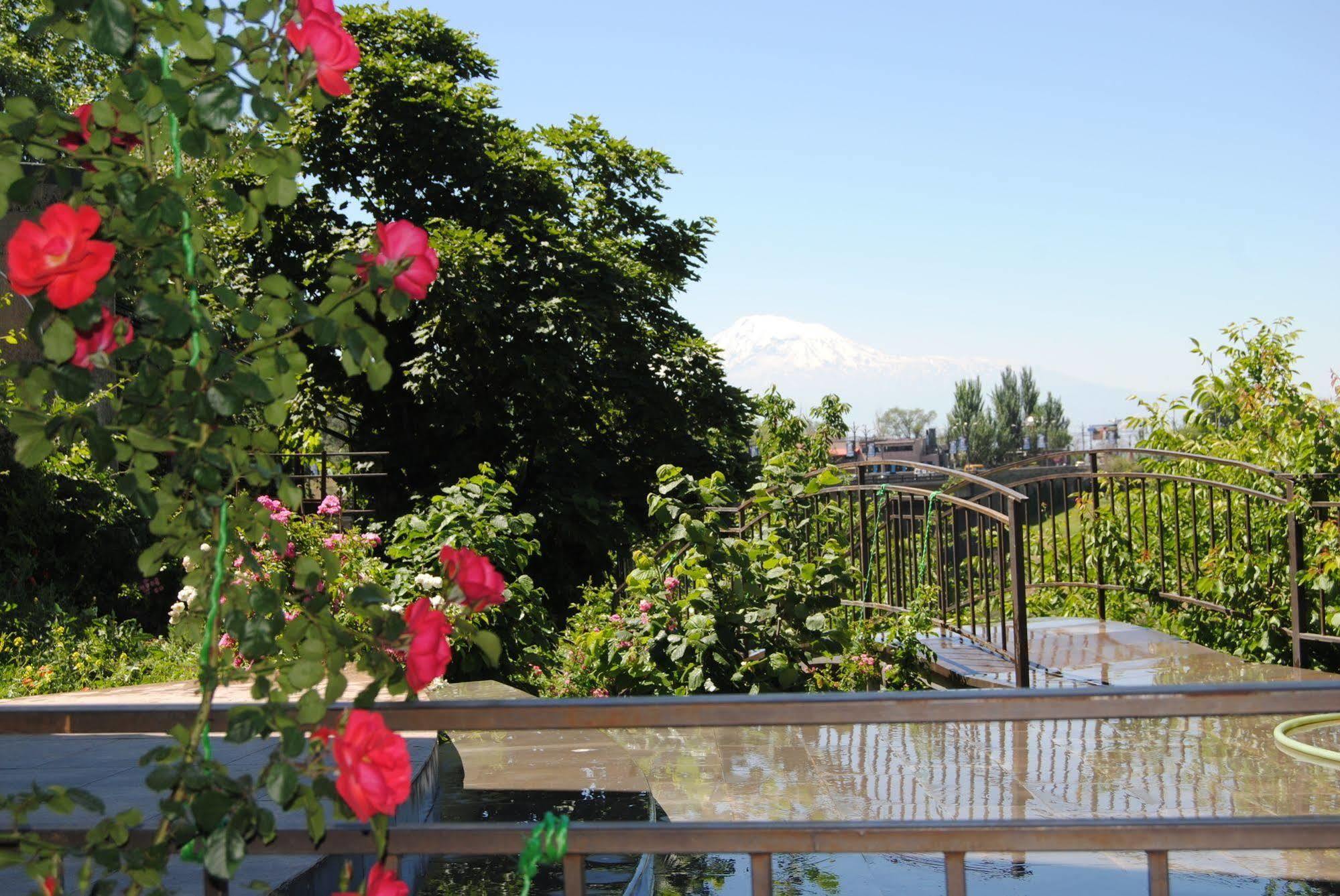 Hotel Olympia Garden 3*