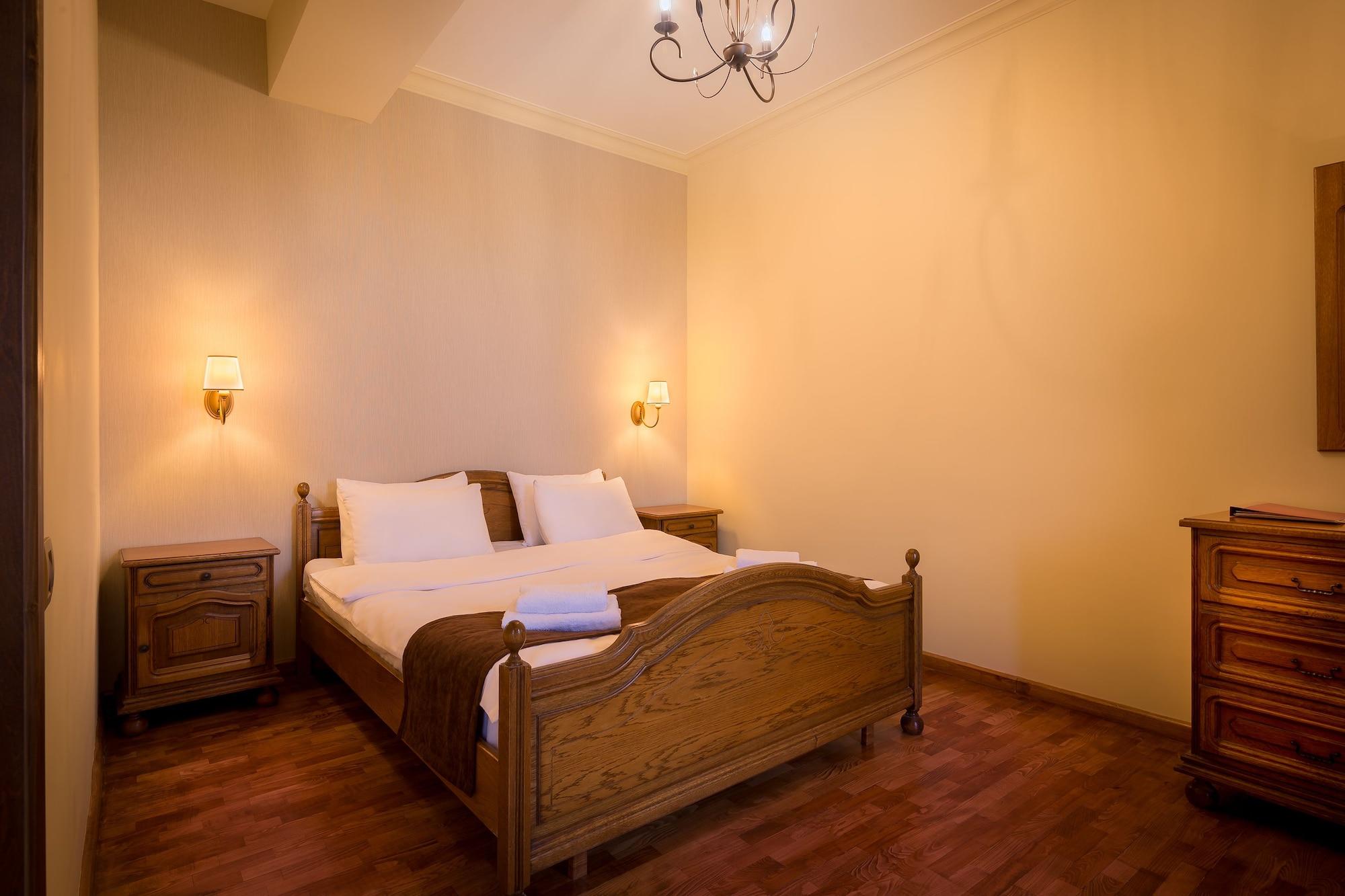 Olympia Garden Hotel 3*