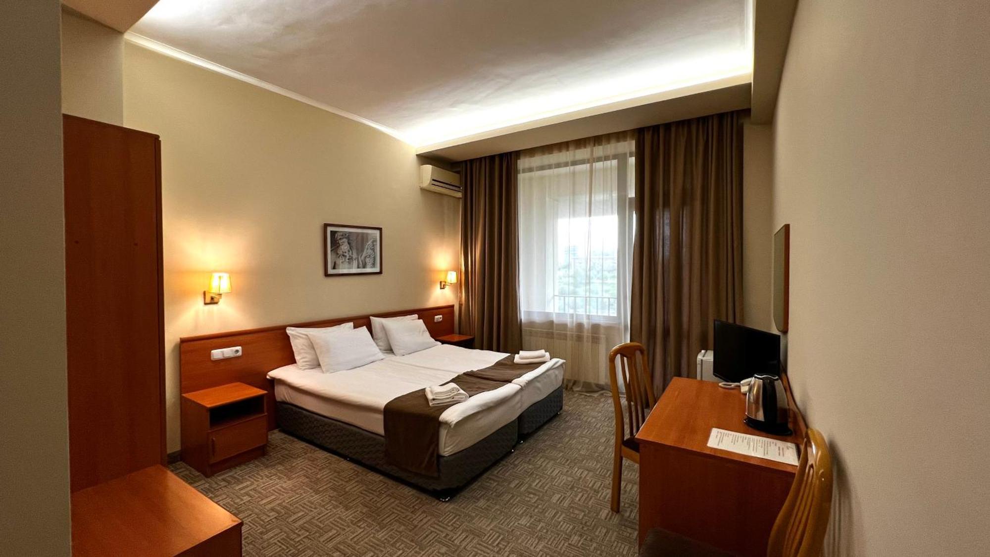 Hotel Olympia Garden 3*
