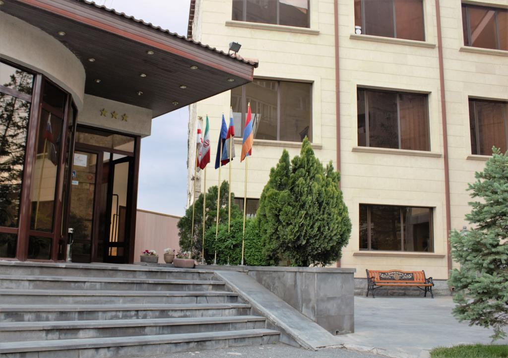 Hotel Olympia Garden 3*